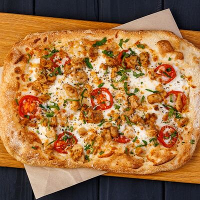 Цезарь с курицейв ПИВОВАРНЯ РЕСТОБАР по цене 930 ₽