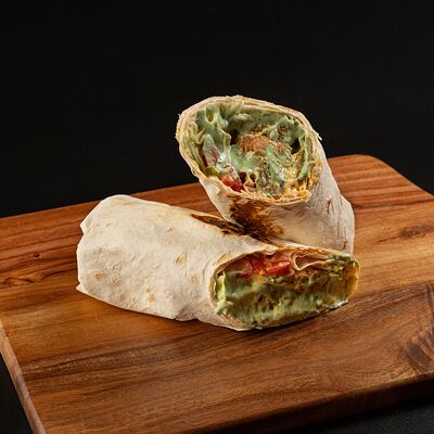 Песто-ролл в Римские пиццы по цене 540 ₽