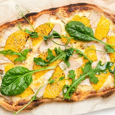 Не пицца Индейка тоннато с апельсином в Cafeshion по цене 740 ₽