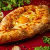 Хачапури по-аджарски в Хан