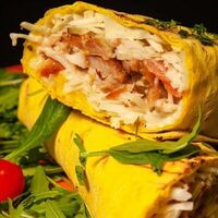 Шаурма куриная в сырном лаваше в Питстоп