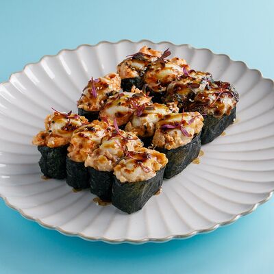 Сет запеченные суши в MO by Matisov по цене 1979 ₽