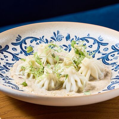 Хинкалиоли из баранины в перечном соусе в NANA Pirveli по цене 635 ₽