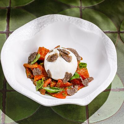 Буррата с печеным перцем в Двор Помидор по цене 990