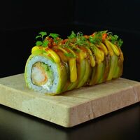 Smart Ролл с креветкой темпура и манго-соусомв Rick'n'Roll
