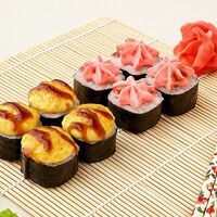 Запечённые хосомаки с креветкой в Ясураги