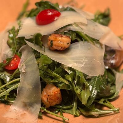 Руккола с креветками в Trattoria Siesta по цене 790 ₽