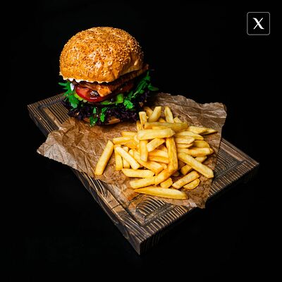 Бургер с лососем от Шефа в Хука Холл по цене 2410 ₽