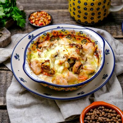 Индейка в сметанном соусе в Ресторан-сыроварня Брынза по цене 465