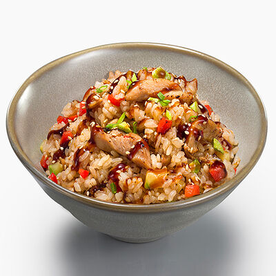 Тяхан с курицей в Вкус и лосось по цене 480 ₽