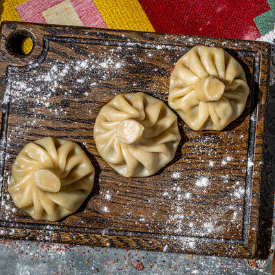 Хинкали с бараниной замороженные в Хачапури по цене 695 ₽