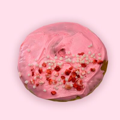 Пончик с клубничной глазурьюв Понча по цене 170 ₽