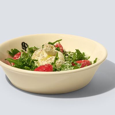 Буррата с руколой в Masa Madre по цене 950 ₽