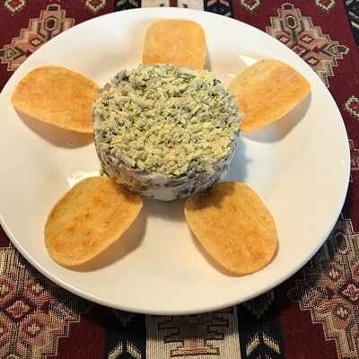 Салат Легенда в Хинкальная Легенда по цене 700 ₽