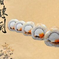 Чакин с икрой тобико в Big Rolls