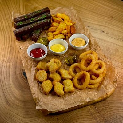 Ассорти из закусок к пиву в Pandora по цене 1550 ₽