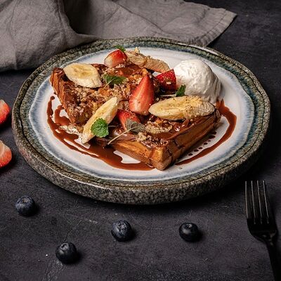 Бельгийские вафли с шоколадом в Nest по цене 650 ₽