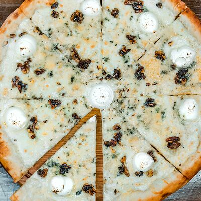 Пицца Четыре сыра в Багс Банни от кафеМафия по цене 1140