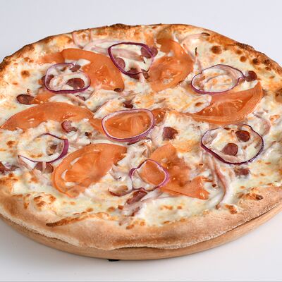 Пицца Охотничья острая в ЧиллМил по цене 1134 ₽