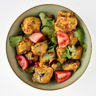 Салат с хрустящим баклажаном в Saffron - Шафрон по цене 590 ₽