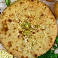 Осетинский пирог с картофелем, сыром и зеленью в Бери Пироги