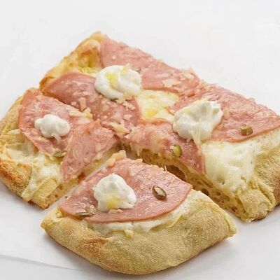 Пицца с мортаделлой сливочная в Pizzatta по цене 396 ₽