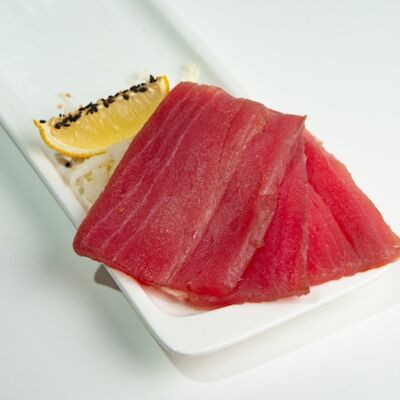 Сашими с тунцом в ЁБИСАН по цене 1089 ₽