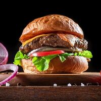 Бургер острый с халапеньо и беконом в Mesto Burger