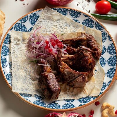 Каре ягненка в Бакладжан по цене 1390 ₽