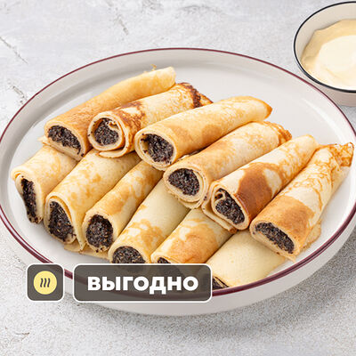 Большая порция блинчиков с маком и ванильным соусом в Шоколадница по цене 994 ₽