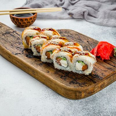 Ролл Канада в King WokRoll по цене 520 ₽