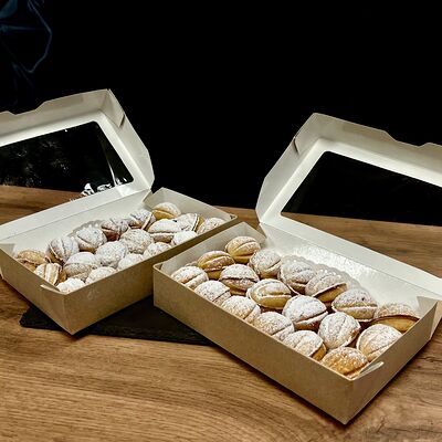 Орешки с нутеллой 18 шт в Nu Natali Cakes по цене 1260 ₽
