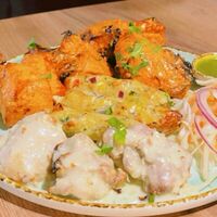 Tandoori chicken platter / Тандури чикен платтер в Бхарат