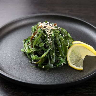 Чука-салат в Loca Pizza по цене 350 ₽