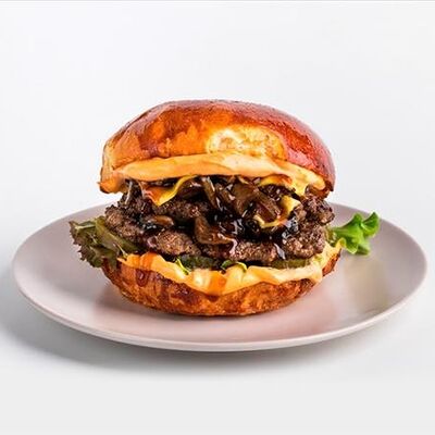 Халапеньо бургер в Coco по цене 4000 ₸