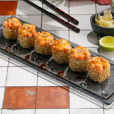 Горячий ролл с угрем в ЛарисуВаннуХочу по цене 790