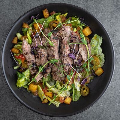 Салат с антрекотом в Мясоед по цене 990 ₽