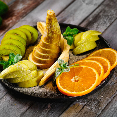 Фруктовая тарелка в Inyan по цене 463 ₽