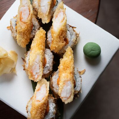 Острый ролл с креветкой темпура в Just Residence по цене 790 ₽