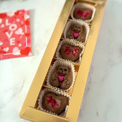 Конфеты ручной работы Люблю на 14 февраля в Кондитерская Конфетка Питер по цене 600 ₽