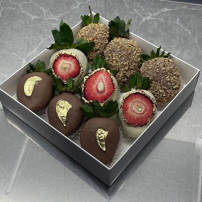 Клубника в шоколаде №30 в Di Panna Confetteria по цене 1490 ₽