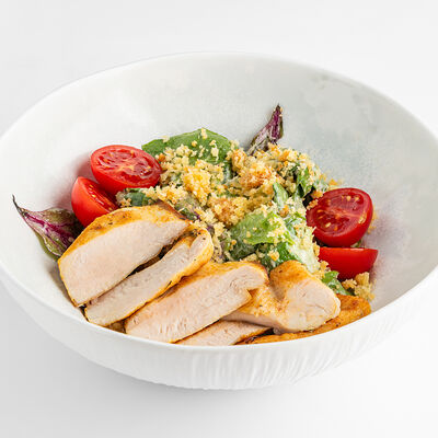 Цезарь с куриным филе в Муссоны по цене 750 ₽