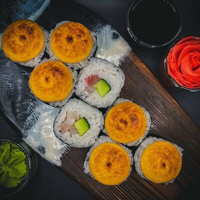 Острый с окунем в Sushi Time по цене 440 ₽