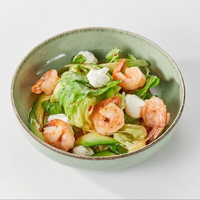 Салат с креветками и авокадо в Room-cafe по цене 740 ₽