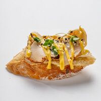 Тапас с бужениной, хреном и корнишонами в Коза Тапас