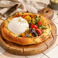 Пряная лепешка с бурратой и томатами в ЛарисуВаннуХочу