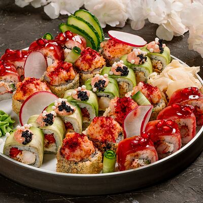 Сет Банзай в Пряности по цене 2560 ₽