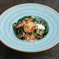 Рукола, креветки, страчателла в Puberty