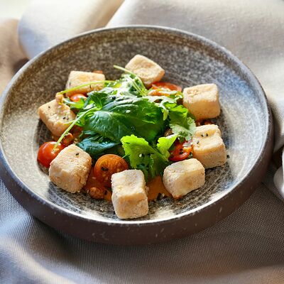 Спайси тофу с миксом салатов в Ботаника по цене 490