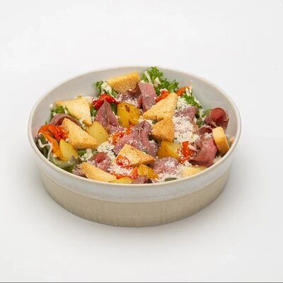 Салат Не Цезарь с ростбифом в Le dessert по цене 660 ₽